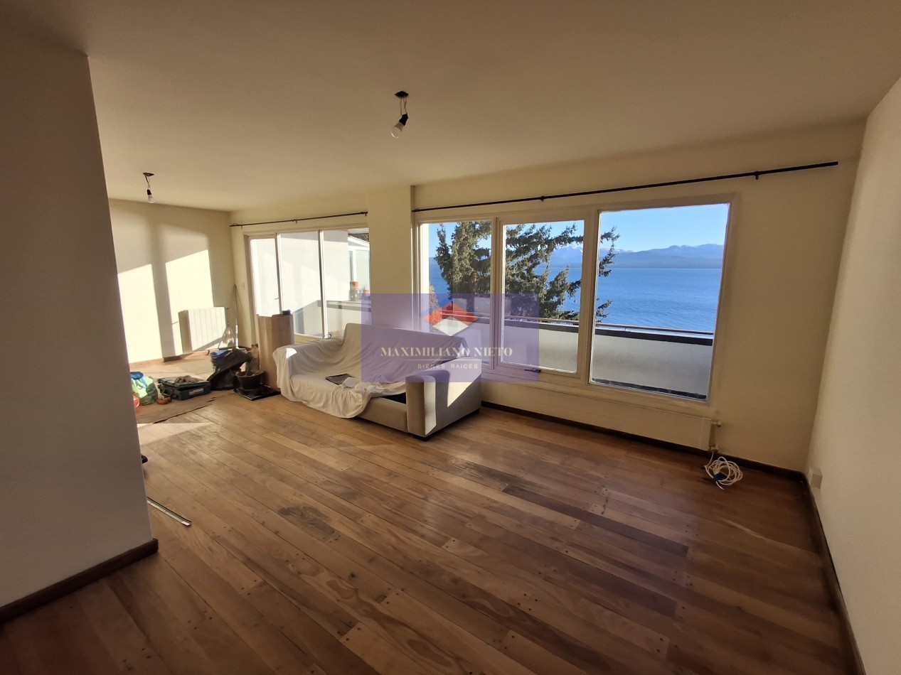 Departamento con vista al lago