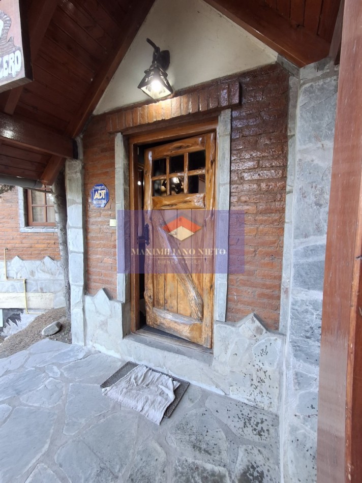 2 CASAS CON VISTA AL LAGO