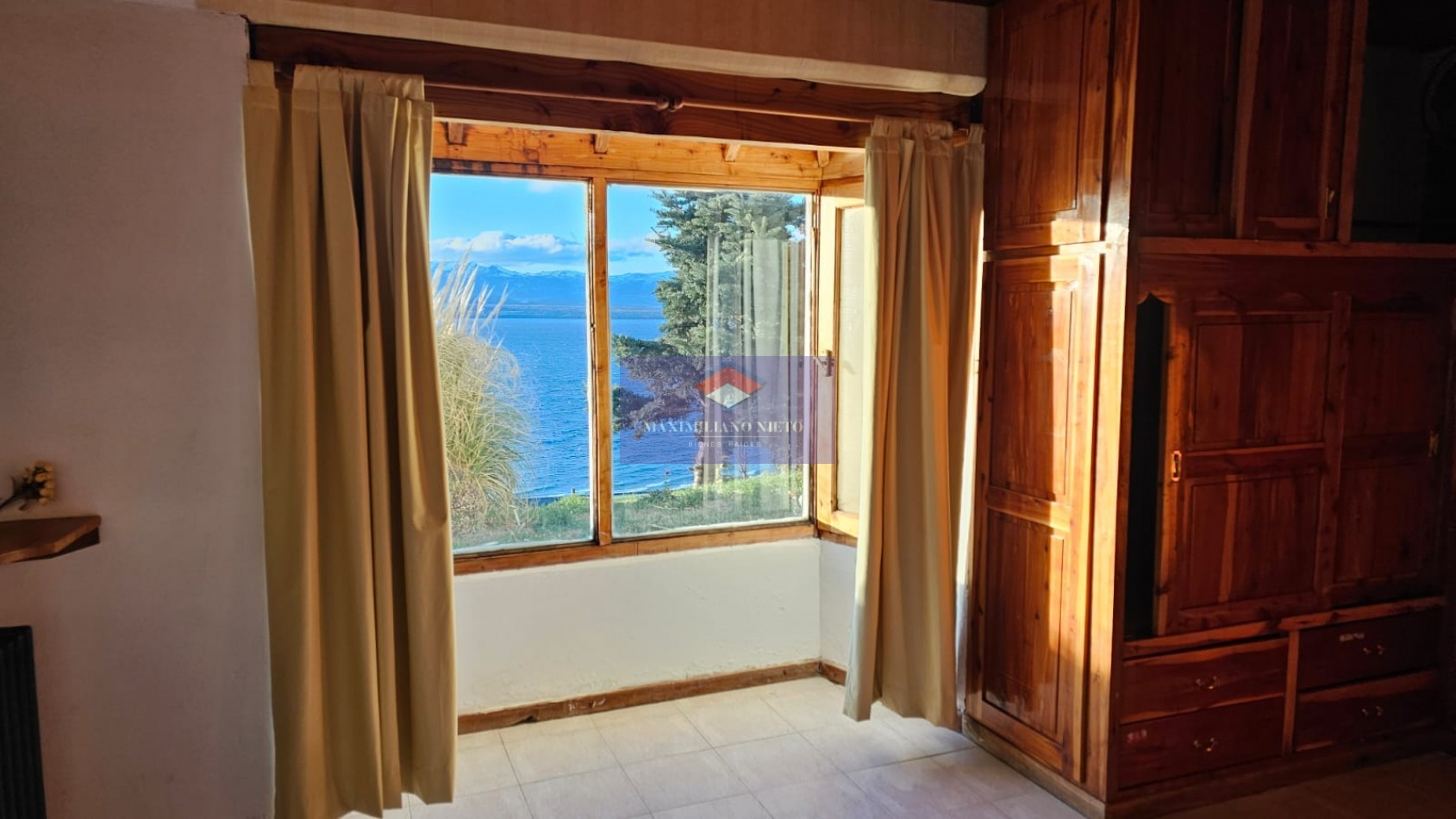 2 CASAS CON VISTA AL LAGO