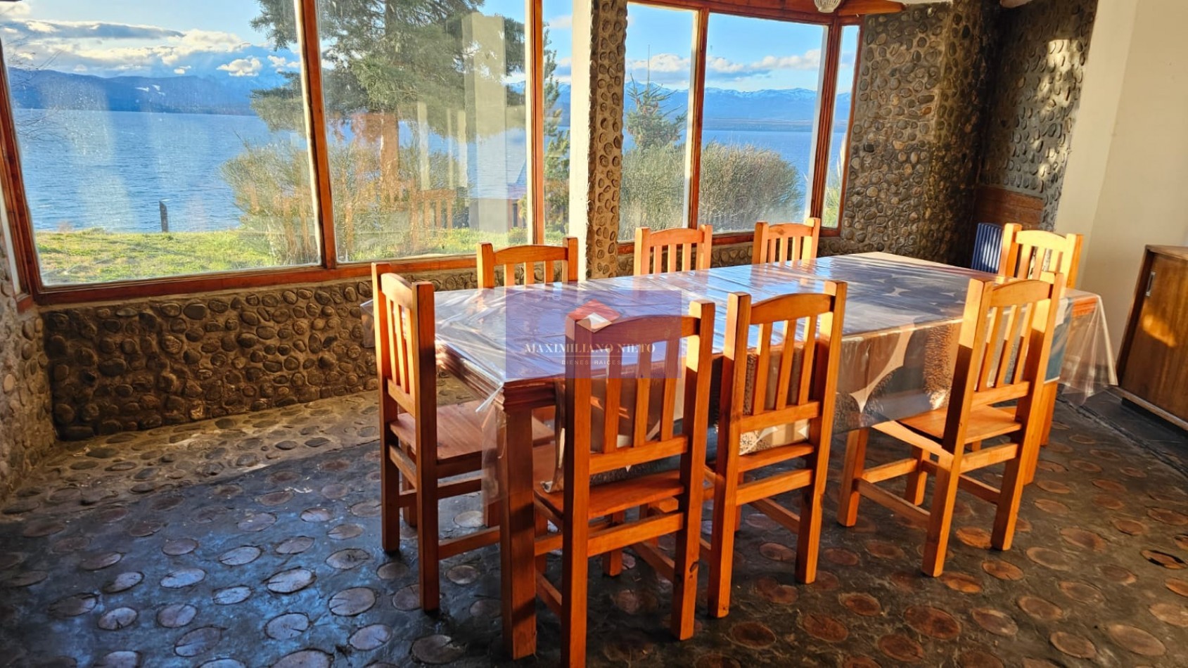 2 CASAS CON VISTA AL LAGO