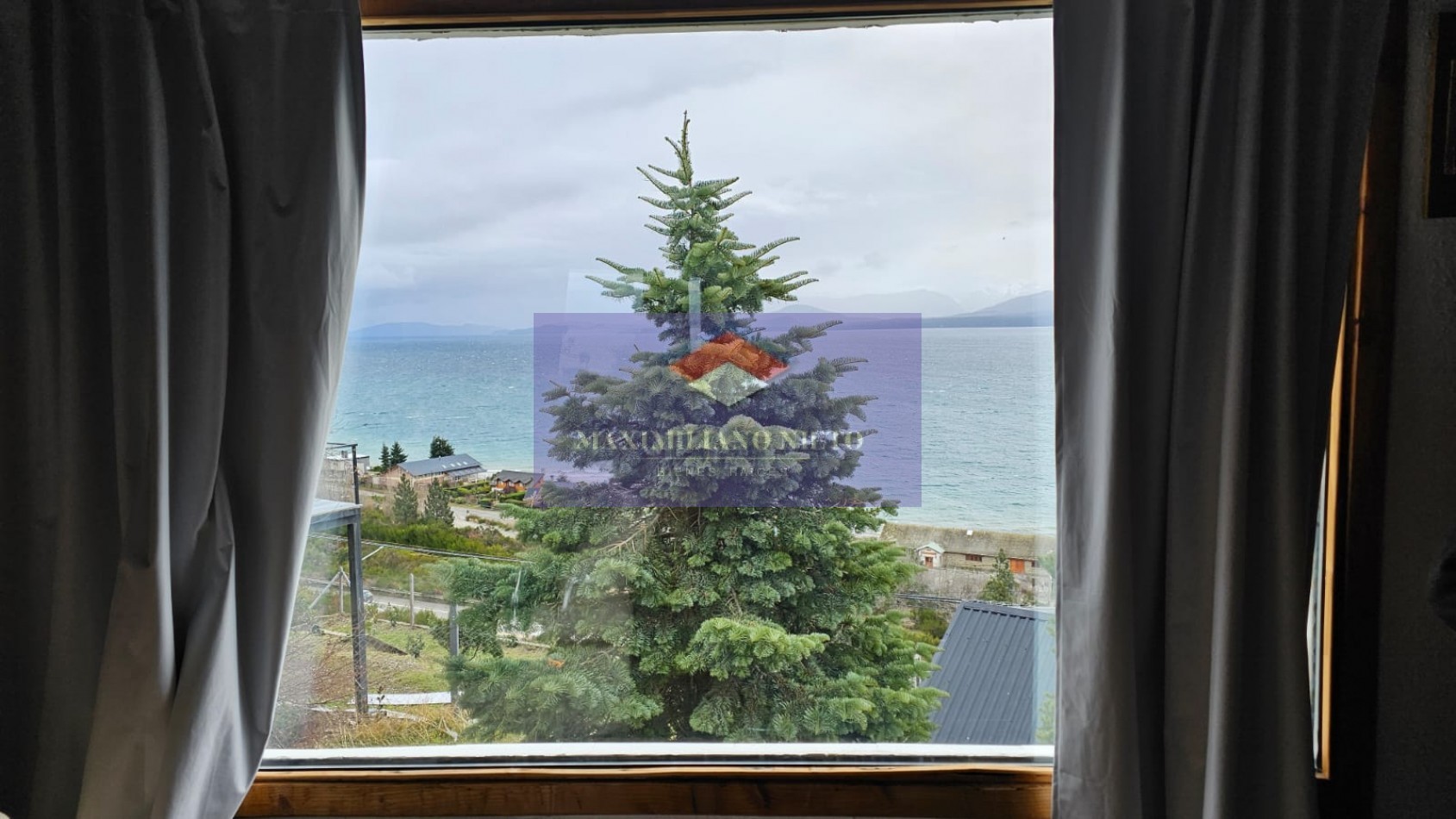 2 CASAS CON VISTA AL LAGO