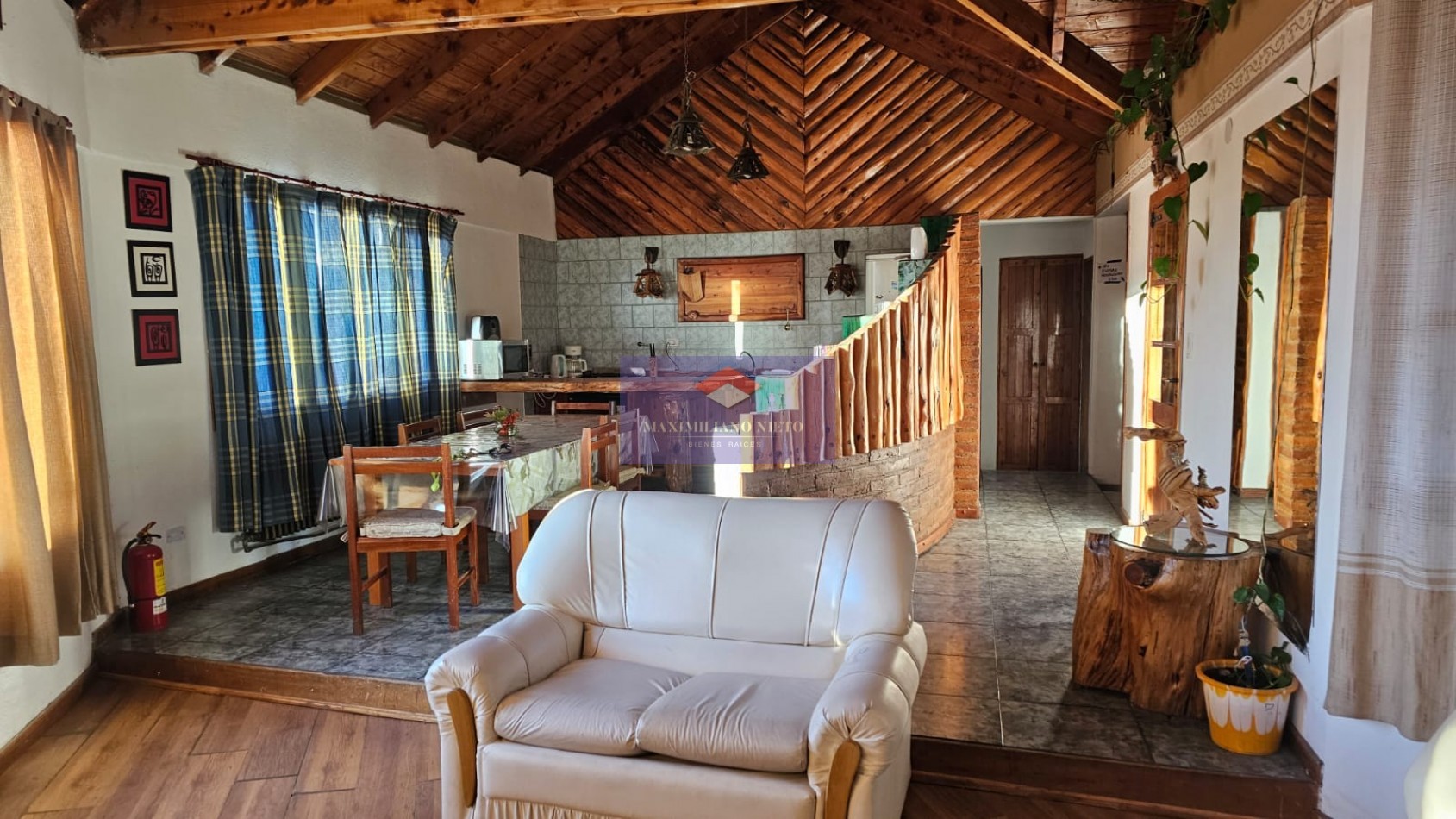 2 CASAS CON VISTA AL LAGO