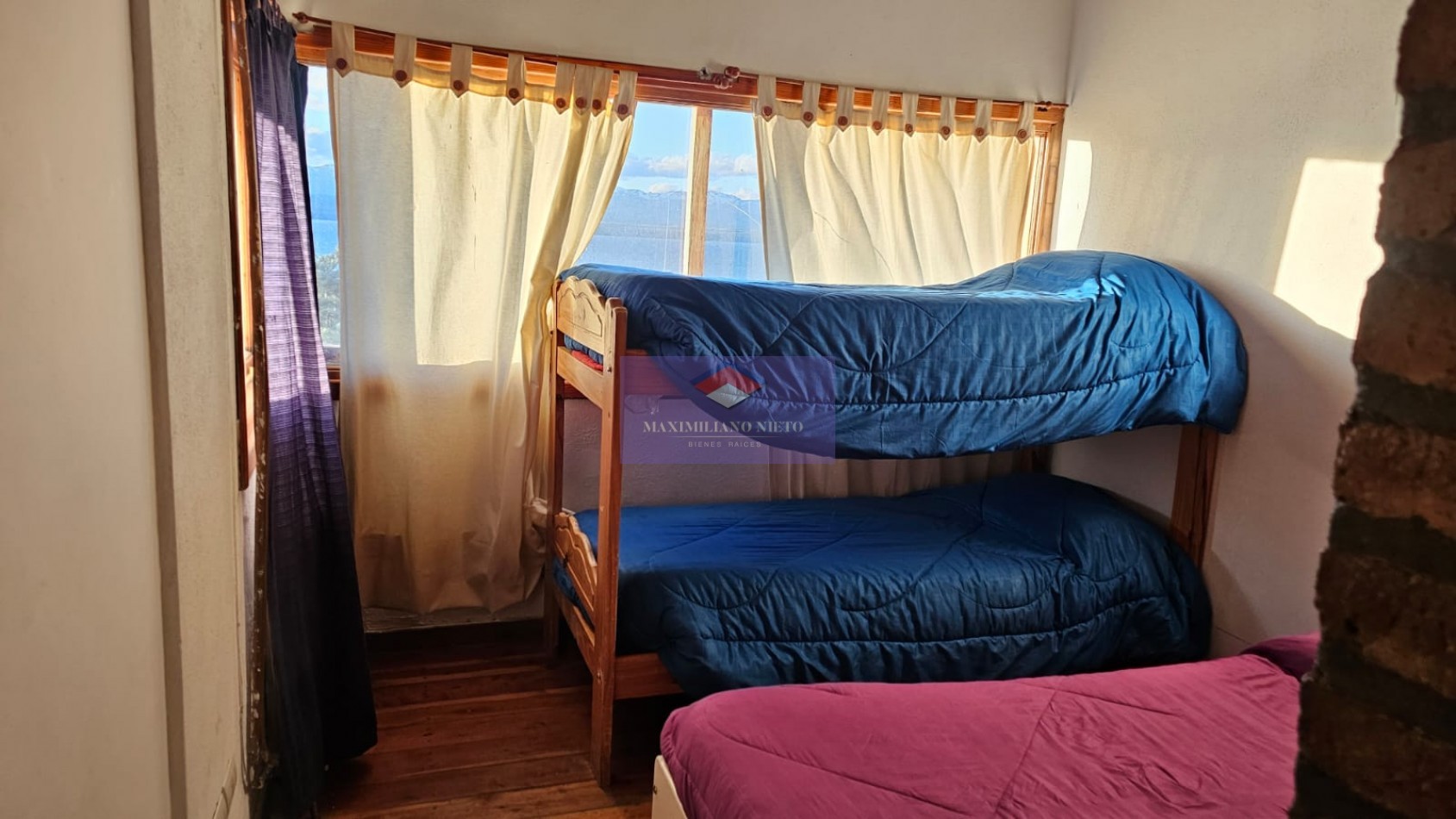2 CASAS CON VISTA AL LAGO