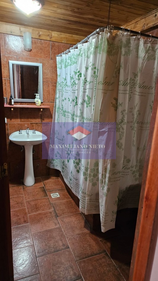 2 CASAS CON VISTA AL LAGO