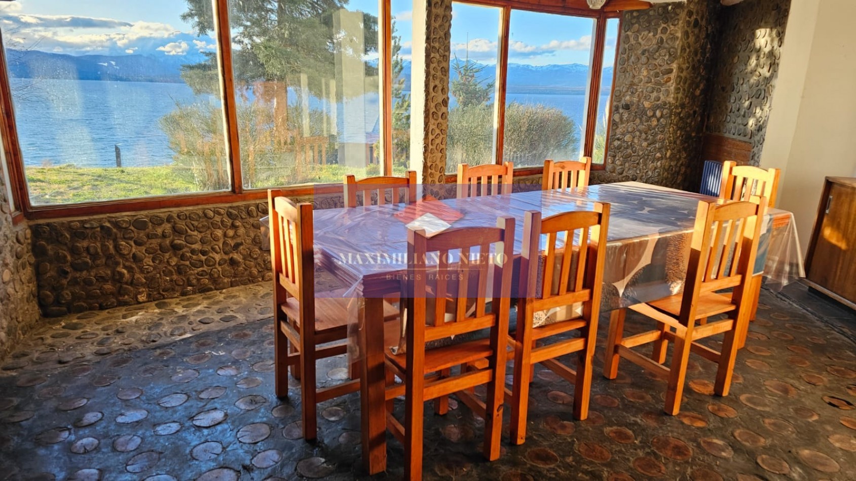 2 CASAS CON VISTA AL LAGO